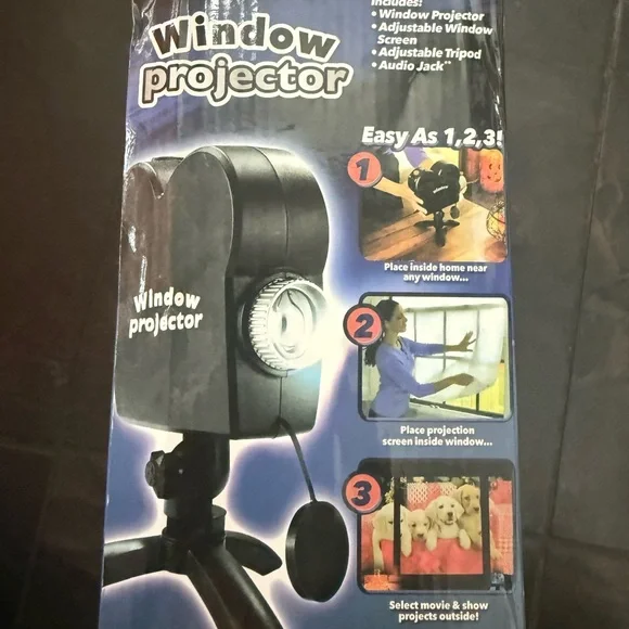 Window Projector with Holiday Movies - Picture 4 of 4